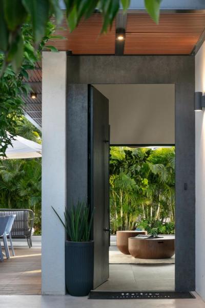 98863f1631a903fecf663c3a460fe50a_view