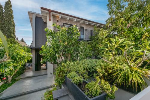 cdf4dd717038d123805e152a07d0b8fa_view cdf4dd717038d123805e152a07d0b8fa_view